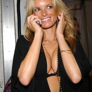 Free Nude Celeb Marisa Miller 045 pic
