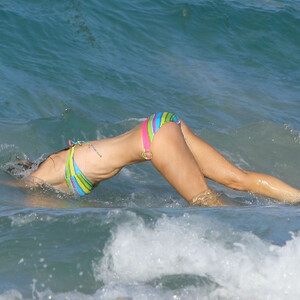 Naked Celebrity Pic Marisa Miller 133 pic