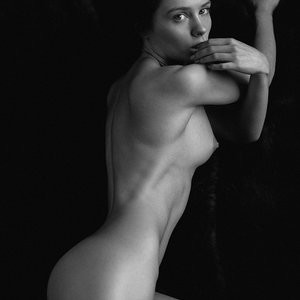 Nude Celebrity Picture Marta Gromova 005 pic