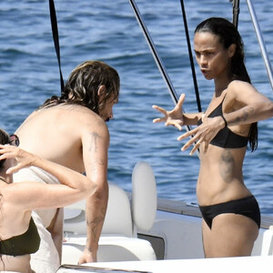 Celeb Nude Zoe Saldana 056 pic