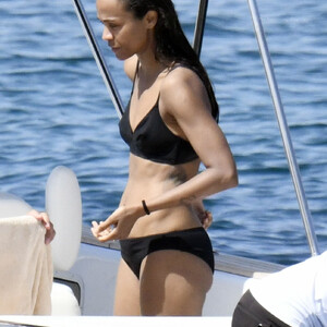 Best Celebrity Nude Zoe Saldana 058 pic