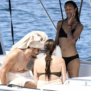 Nude Celebrity Picture Zoe Saldana 066 pic