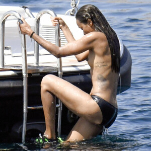 Leaked Zoe Saldana 103 pic