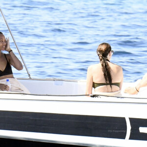 Leaked Celebrity Pic Zoe Saldana 110 pic