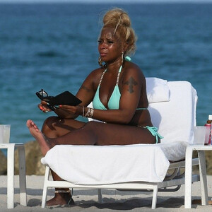 Nude Celeb Pic Mary J. Blige 008 pic