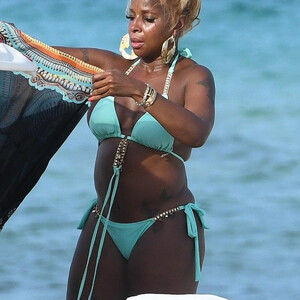 Nude Celebrity Picture Mary J. Blige 014 pic