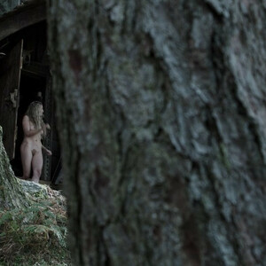 Hot Naked Celeb Maude Hirst 005 pic