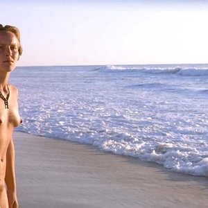 Maya Gaugler Nude – Sous le Sable (4 Pics + GIF & Video) – Leaked Nudes