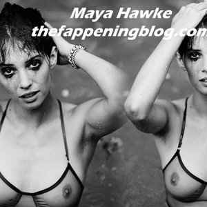 Naked Celebrity Pic Maya Hawke 001 pic