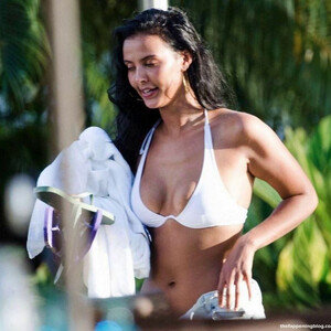 nude celebrities Maya Jama 041 pic