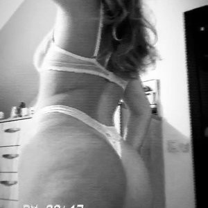 Nude Celeb Maya Kesler 021 pic
