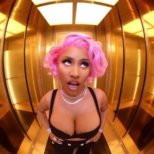 Meghan Trainor & Nicki Minaj Sexy – Nice to Meet Ya (41 Pics + Video) – Leaked Nudes