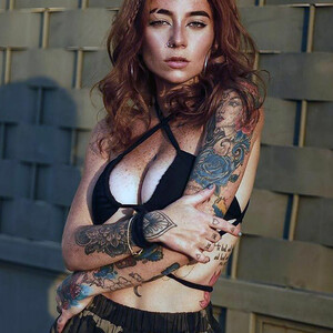 celeb nude Melanie Mauriello 037 pic
