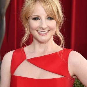 Celebrity Nude Pic Melissa Rauch 033 pic