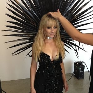 Melissa Rauch Sexy Leaked Fappening (4 Photos) – Leaked Nudes