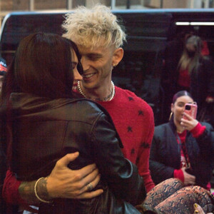 MGK Carries Megan Fox as they Arrive at NBC Studios (19 Photos) - Leaked Nudes