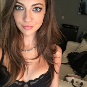 Free Nude Celeb Mia Serafino 036 pic