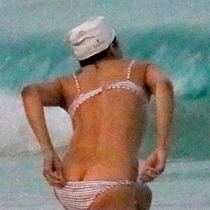 Famous Nude Michelle Rodriguez 007 pic