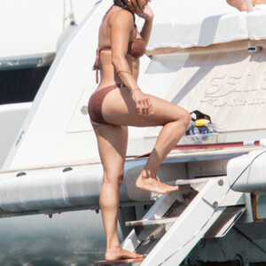 Naked Celebrity Michelle Rodriguez 017 pic