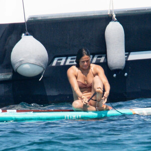 Naked Celebrity Pic Michelle Rodriguez 024 pic