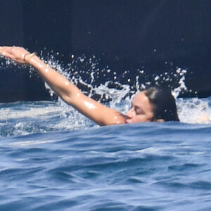 Free Nude Celeb Michelle Rodriguez 028 pic