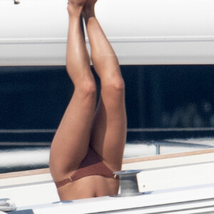Celebrity Naked Michelle Rodriguez 076 pic