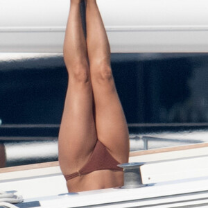 Nude Celebrity Picture Michelle Rodriguez 077 pic