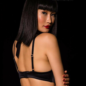 Naked Celebrity Miki Hamano 010 pic