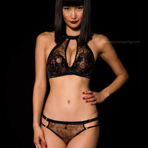 Newest Celebrity Nude Miki Hamano 011 pic