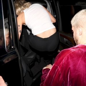 Miley Cyrus Leaves Chateau Marmont Wearing a Plain White Tank Top (30 Photos) - Leaked Nudes