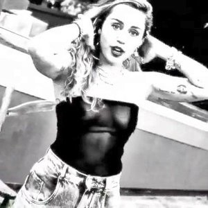Miley Cyrus See Through (8 Pics + Video) – Leaked Nudes