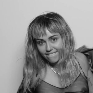 celeb nude Miley Cyrus 007 pic