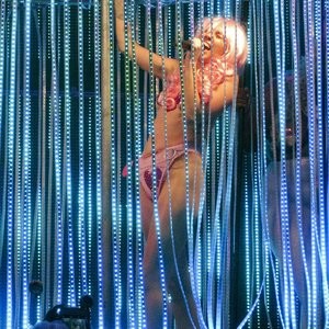 Free Nude Celeb Miley Cyrus 091 pic
