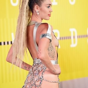 Free Nude Celeb Miley Cyrus 167 pic