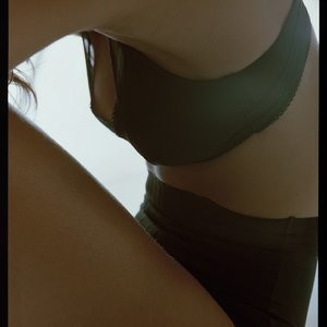 Nude Celebrity Picture Mimi Elashiry 014 pic