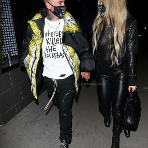 Mod Sun & Avril Lavigne Arrive Hand in Hand at BOA Steakhouse Ahead of Valentine’s Day (139 Photos) – Leaked Nudes