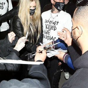 Leaked Avril Lavigne 106 pic