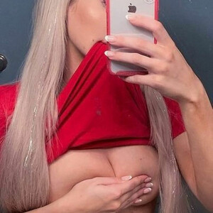 nude celebrities Molly Eskam 009 pic