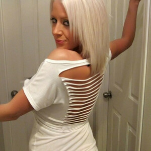celeb nude Monroe Lee 020 pic