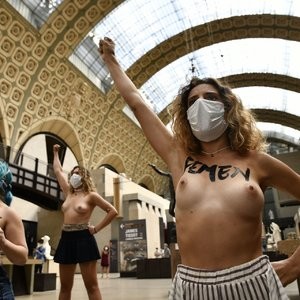 Naked Women Participate in the Campaign at the Musee d’Orsay (14 Photos) – Leaked Nudes