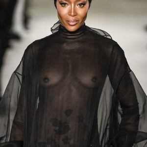 Real Celebrity Nude Naomi Campbell 007 pic