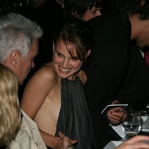 Nude Celebrity Picture Natalie Portman 006 pic