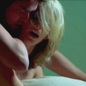 Naked Celebrity Pic Natasha Henstridge 030 pic
