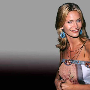 Best Celebrity Nude Natasha Henstridge 091 pic