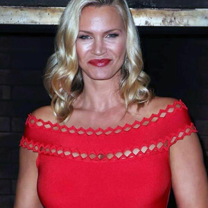 Free Nude Celeb Natasha Henstridge 117 pic