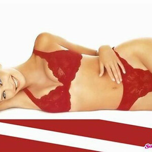 Celebrity Naked Natasha Henstridge 135 pic