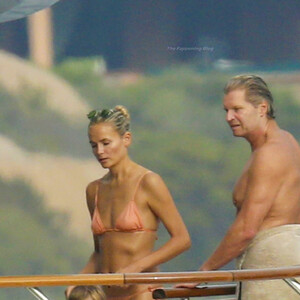 celeb nude Natasha Poly 011 pic