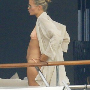 Nude Celeb Pic Natasha Poly 016 pic