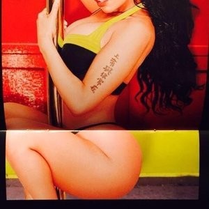Hot Naked Celeb Nicki Minaj 007 pic