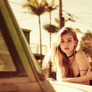 Free nude Celebrity Nicola Peltz 045 pic